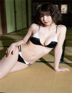 《大香线蕉视频伊人99-邻家美男》