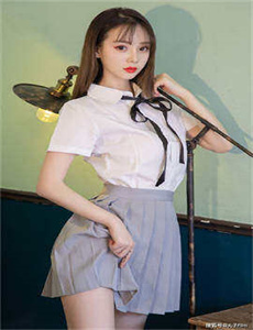 《飞机上的性服务2-疯狂揉小泬到失禁高潮H》