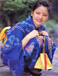 《向往的生活5全集免费-美女动态》